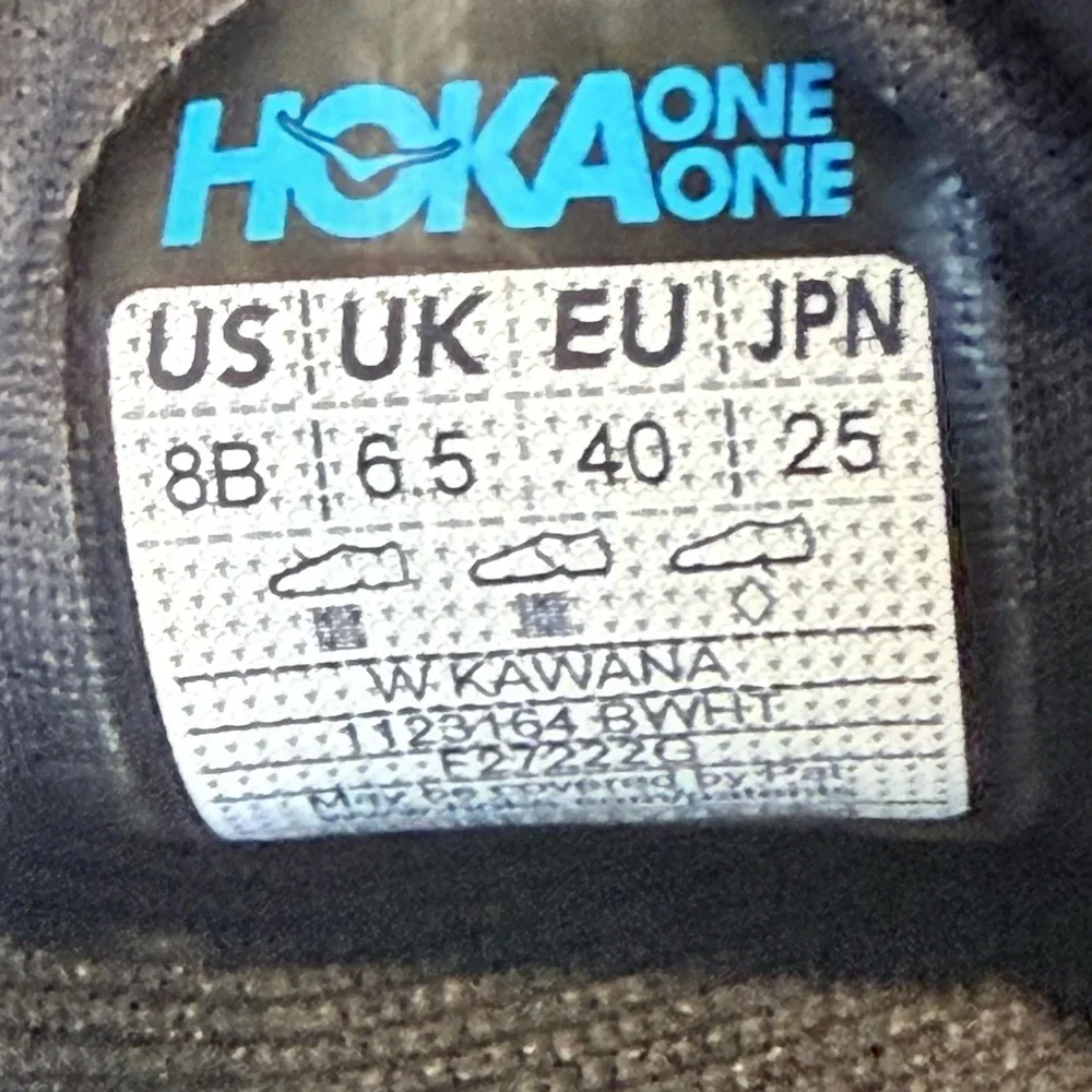 Hoka One Kawana women’s 8 lace up black & white running shoes